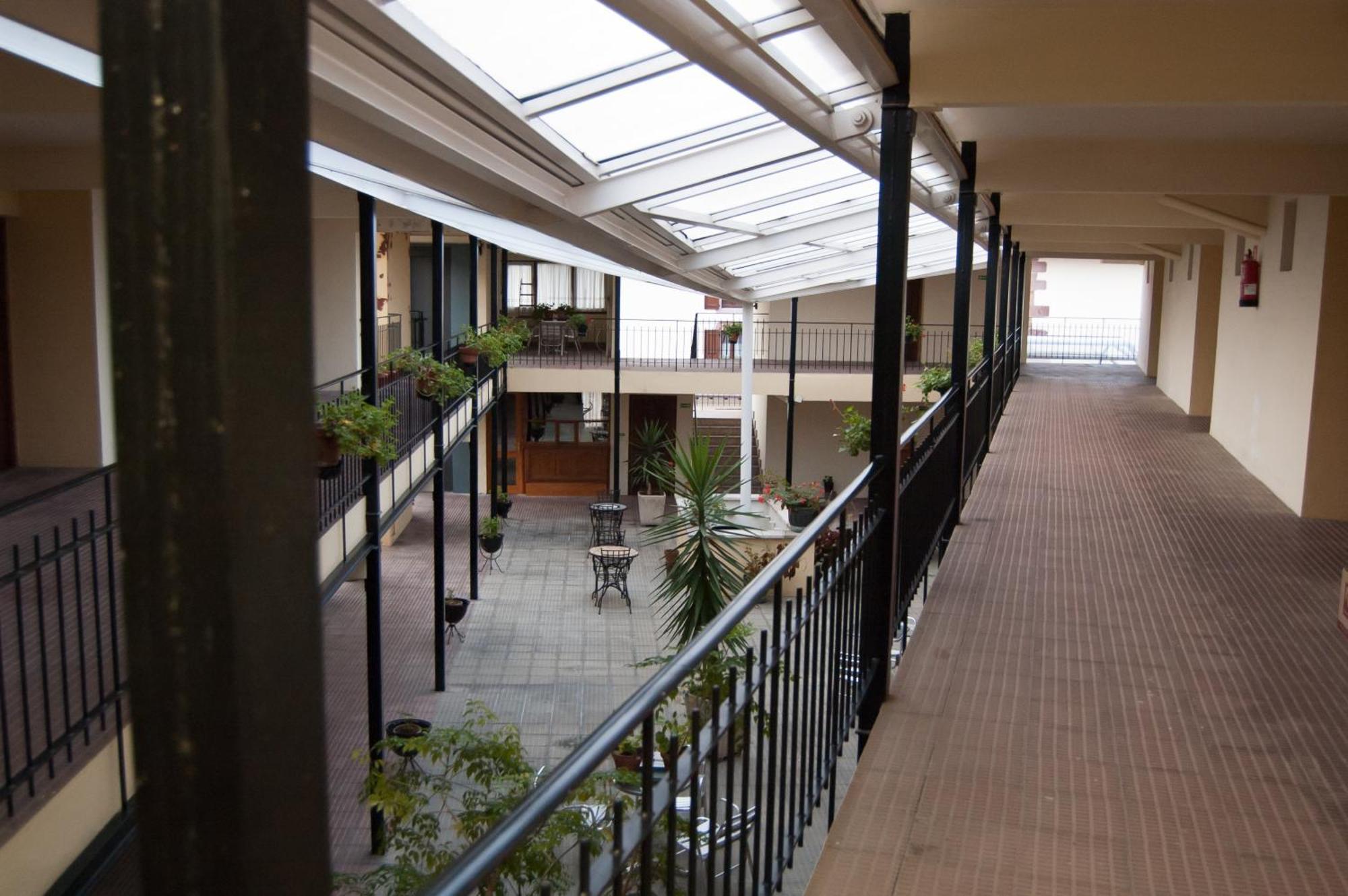 Hotel Urgain Oronoz-Mugaire Luaran gambar