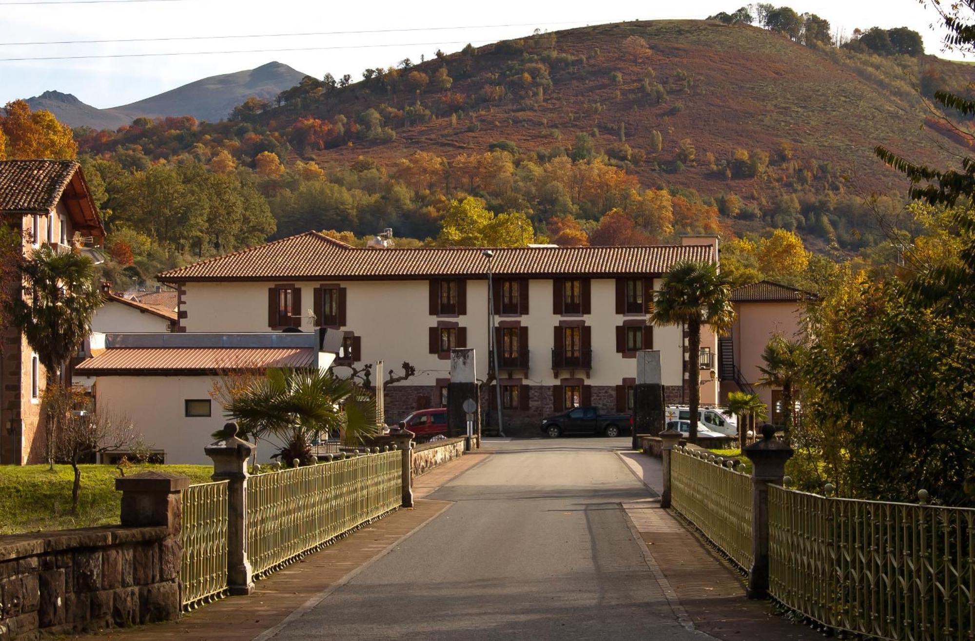 Hotel Urgain Oronoz-Mugaire Luaran gambar