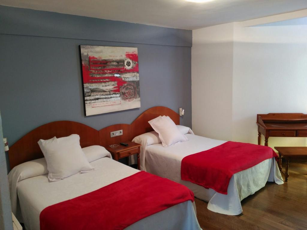 Hotel Urgain Oronoz-Mugaire Luaran gambar
